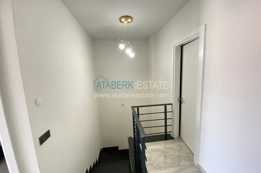 Purchase  Panoramic 2+1 duplex with furniture in the very center of Alanya — Suitable for short-term rent  10 