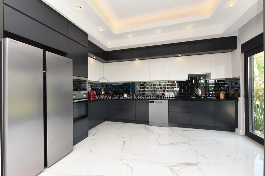 Purchase A rare gem in Alanya where luxury and elegance meet breathtaking views of the Mediterranean 5 