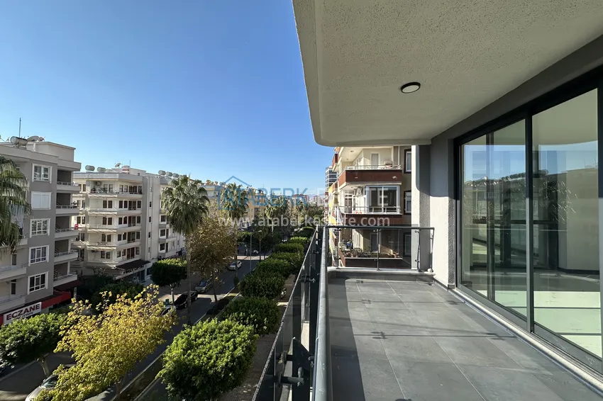 Purchase  Three-room apartment with a fine finish in the center of Mahmutlar — Alanya 11 