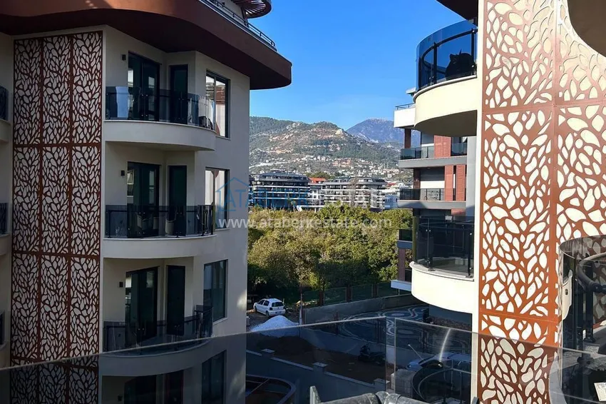 Purchase 1+1 apartment with a fine finish in Alanya - Oba district 12 