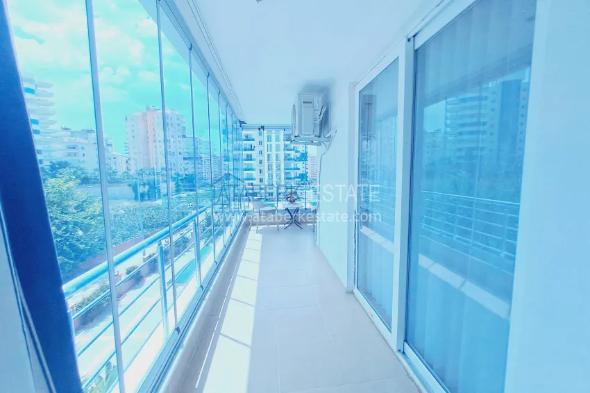 Purchase Apartment 2+1 from the owner — furniture, renovation, glazed balconies, Mahmutlar district 12 