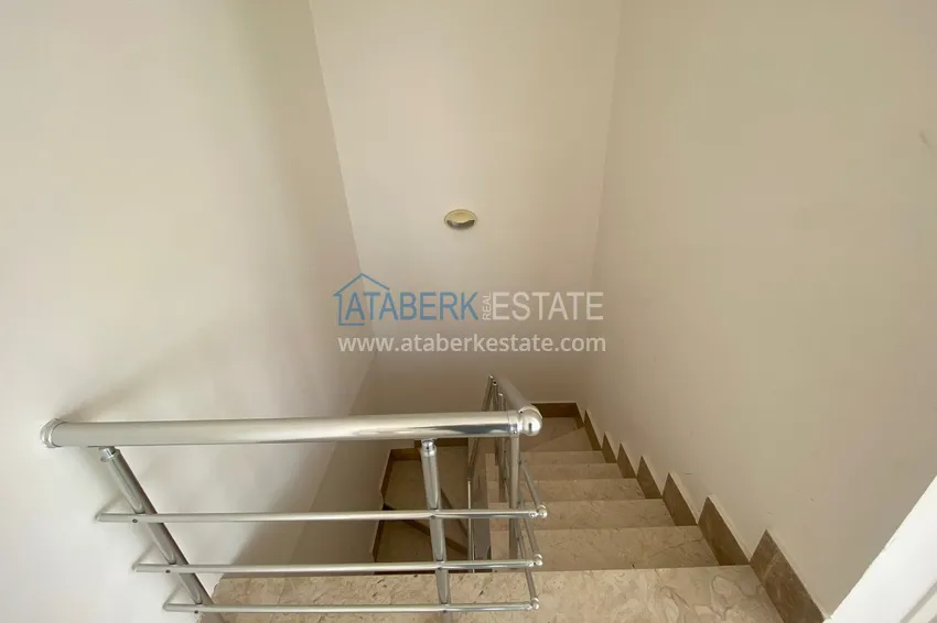 Purchase Penthouse duplex 3+2 on the main street of Mahmutlar - with sea view 17