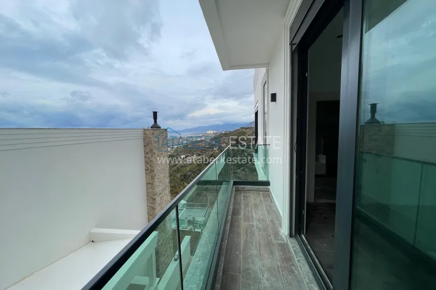 Purchase Three-storey private villa in Kargicak — suitable for Turkish citizenship 19 