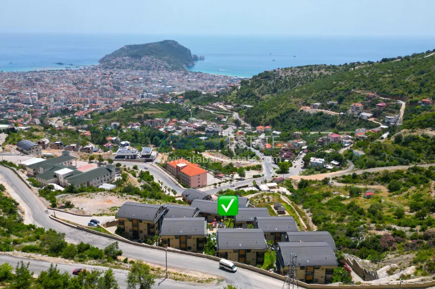 Luxurious penthouse duplex with panoramic views in a prestigious complex — Tepe, Alanya Center 1