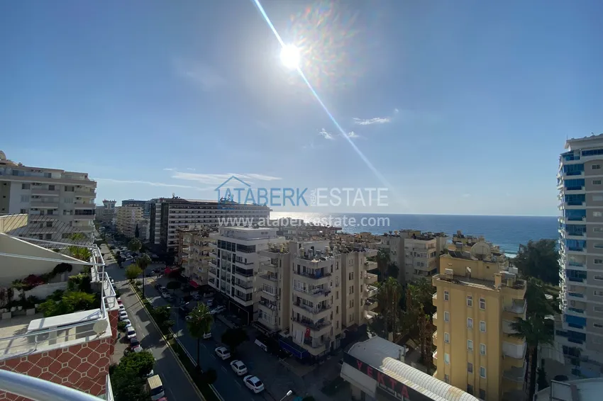 Penthouse duplex 3+2 on the main street of Mahmutlar - with sea view 1