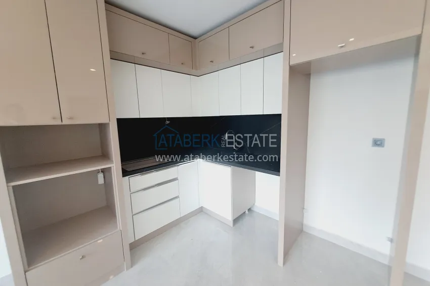 Purchase 1+1 apartment in Alanya, Mahmutlar district, with a fine finish 2 