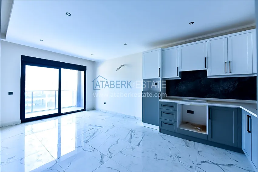 Purchase Apartment 1+1 with sea view in a prestigious complex — Kargicak district, 200 meters from the sea 2 