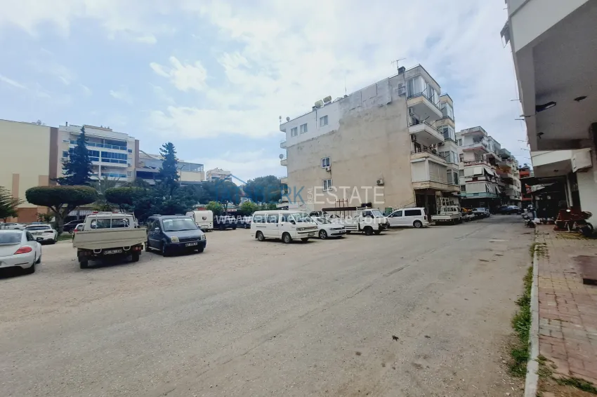 Commercial space in the center of Mahmutlar - an investment with potential 2