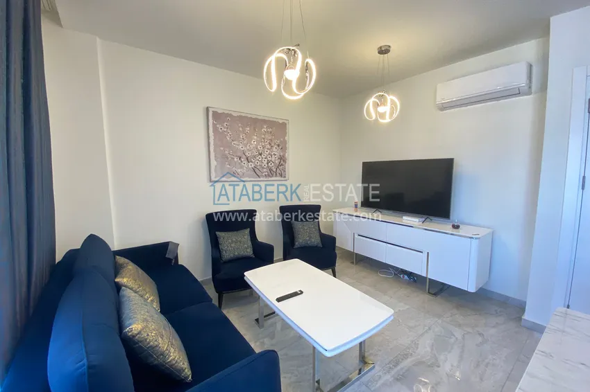 Purchase  Panoramic 2+1 duplex with furniture in the very center of Alanya — Suitable for short-term rent  3 