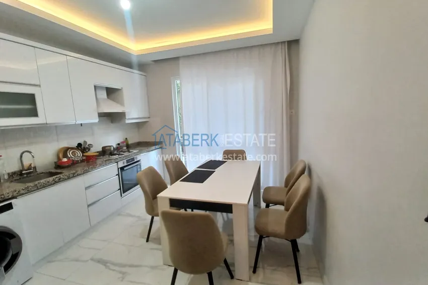 Purchase  Three-room city apartment with furniture and a separate kitchen in the center of Alanya  3 