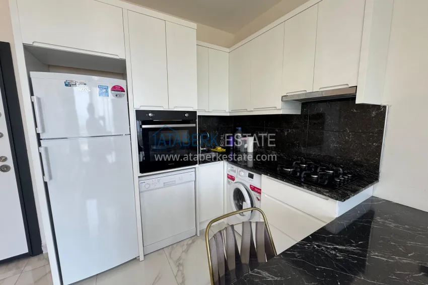 Purchase One bedroom apartment with furniture and sea view at a bargain price — Kargicak, Alanya 3 