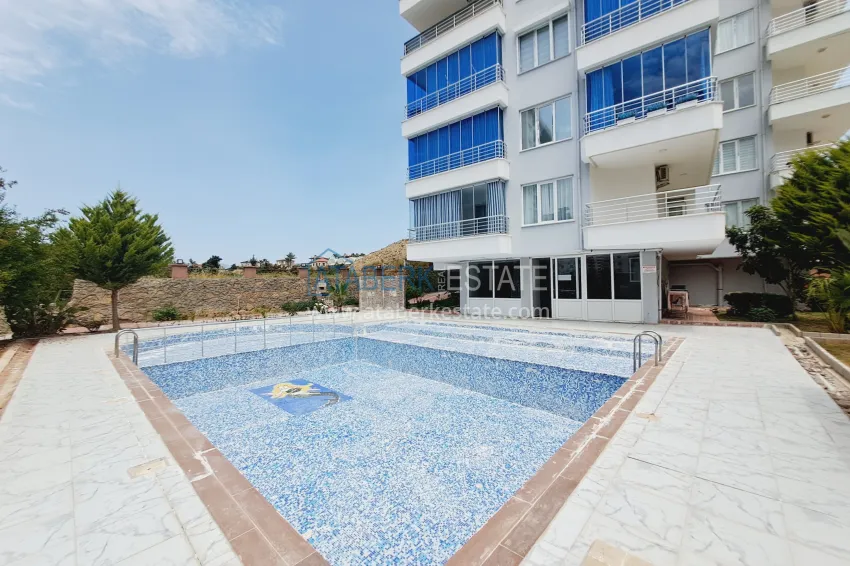 Apartment 2+1 from the owner — furniture, renovation, glazed balconies, Mahmutlar district 4 