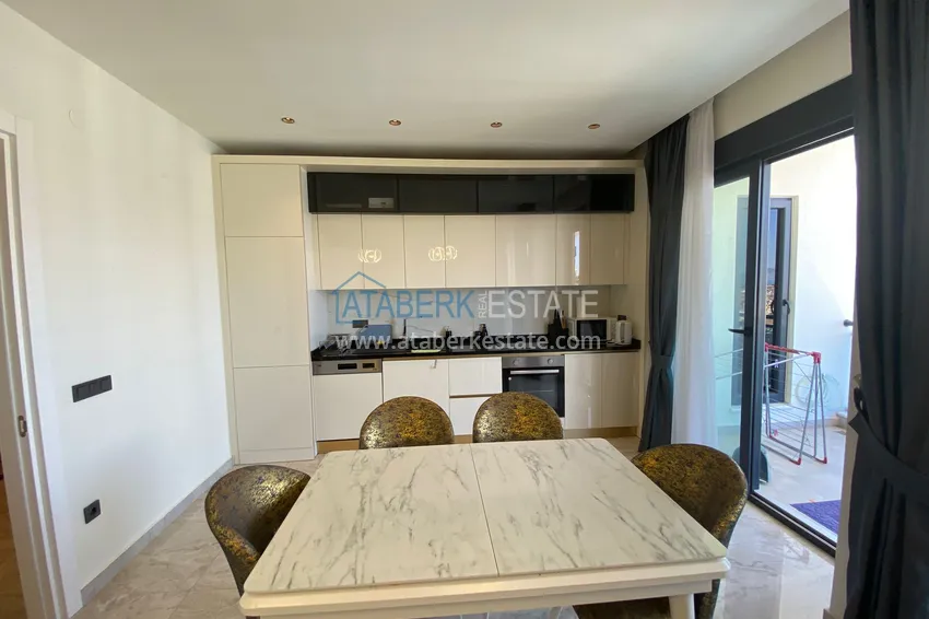 Purchase  Panoramic 2+1 duplex with furniture in the very center of Alanya — Suitable for short-term rent  4 