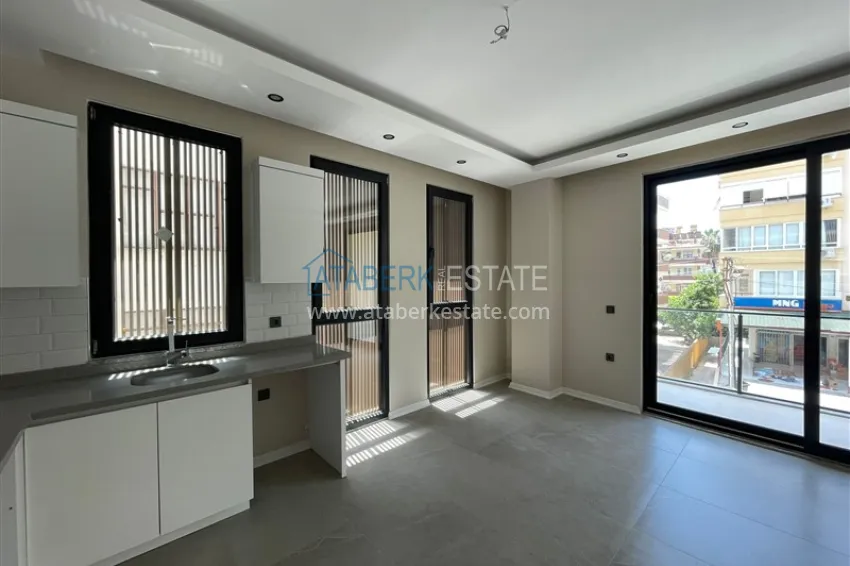 Purchase Modern 1+1 apartment in the center of Alanya, Cleopatra beach area 4 