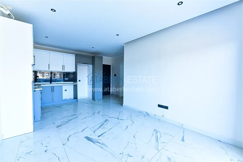 Purchase Apartment 1+1 with sea view in a prestigious complex — Kargicak district, 200 meters from the sea 4 