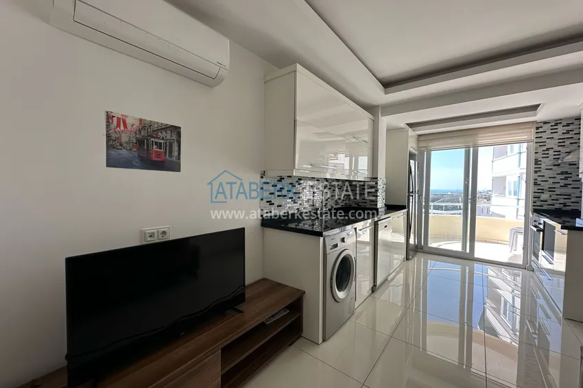 Purchase  1+1 apartment with furniture and sea view in the center of Alanya - Cleopatra beach area  4 