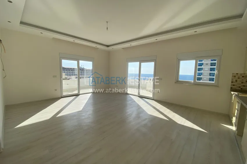 Purchase Penthouse duplex 3+2 on the main street of Mahmutlar - with sea view 4