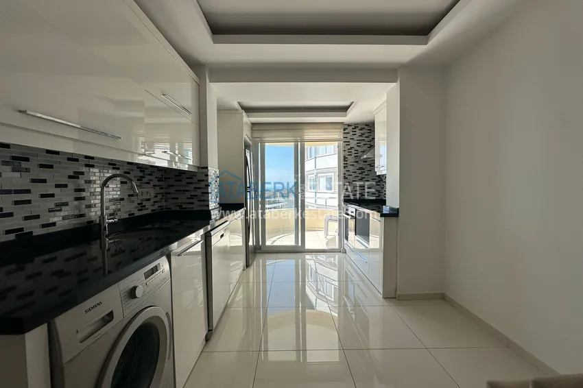 Purchase  1+1 apartment with furniture and sea view in the center of Alanya - Cleopatra beach area  5 