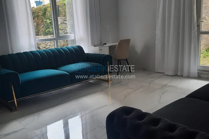 Purchase  Three-room city apartment with furniture and a separate kitchen in the center of Alanya  6 