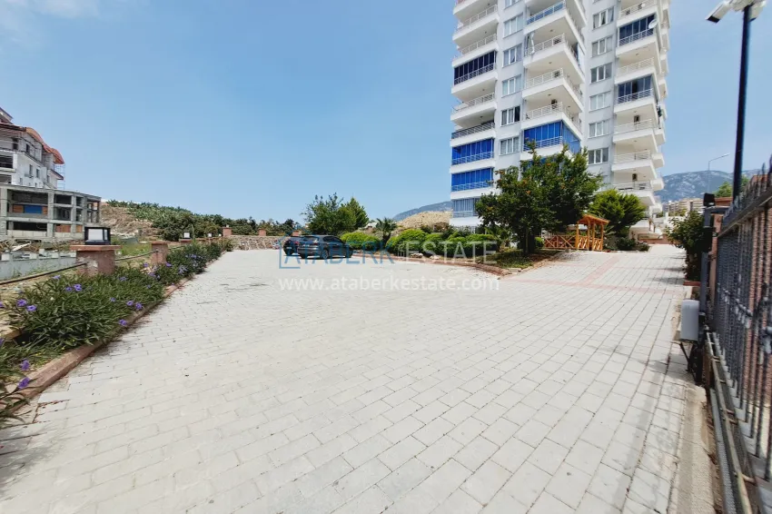 Apartment 2+1 from the owner — furniture, renovation, glazed balconies, Mahmutlar district 7 