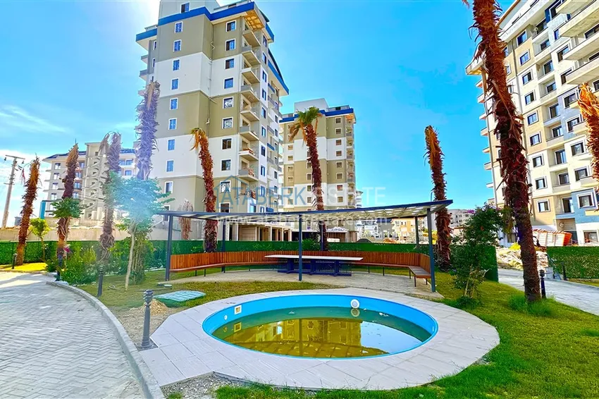 1+1 apartment with a fine finish and mountain views — Alanya, Avsallar district 8 