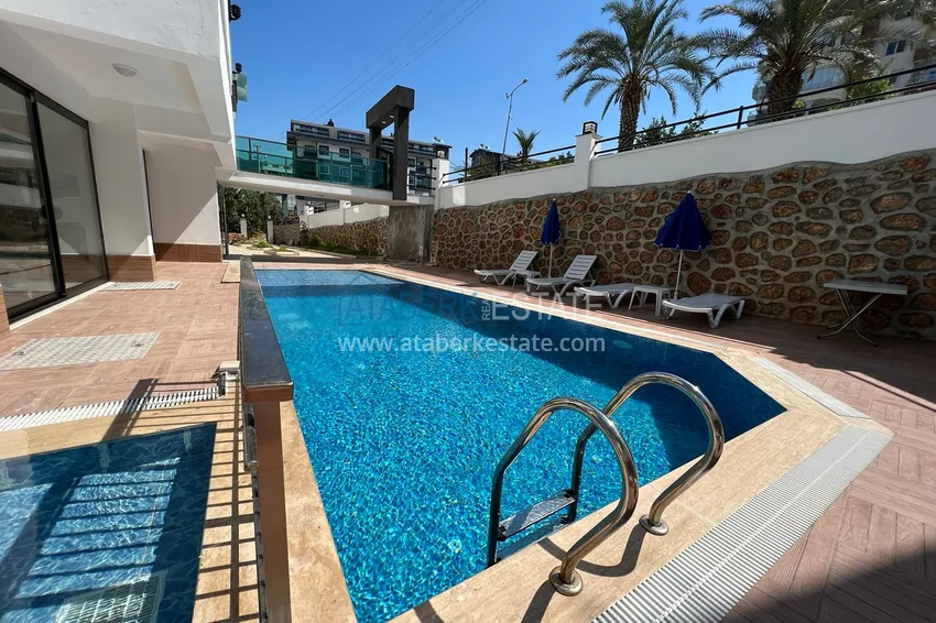 Apartment 1+1 from the owner with furniture in a cozy complex — Alanya, Tosmur district 12