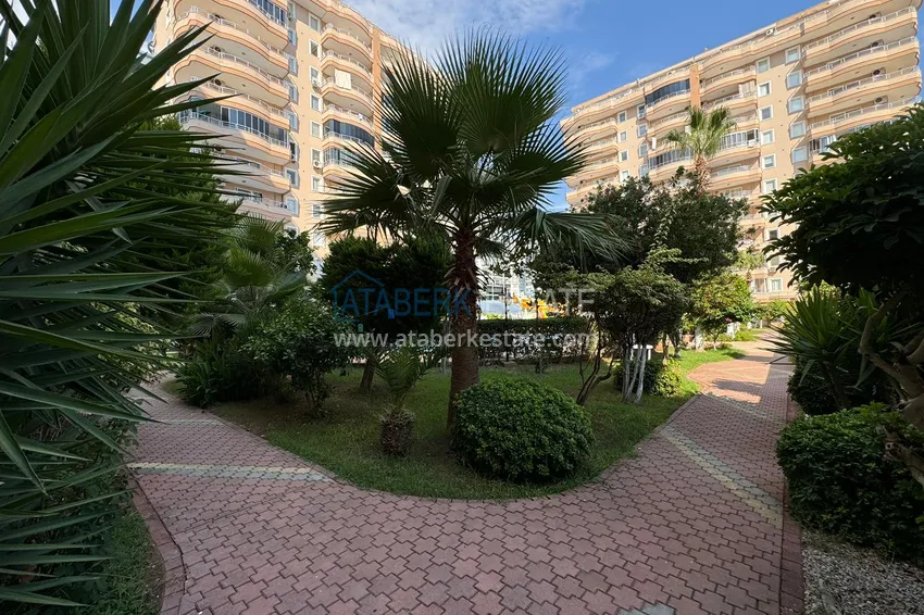 Apartment 2+1 in Mahmutlar with furniture and glazed balconies 6 