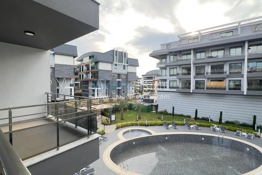 Purchase Apartment 1+1 with finishing in the prestigious neighborhood of Oba 8