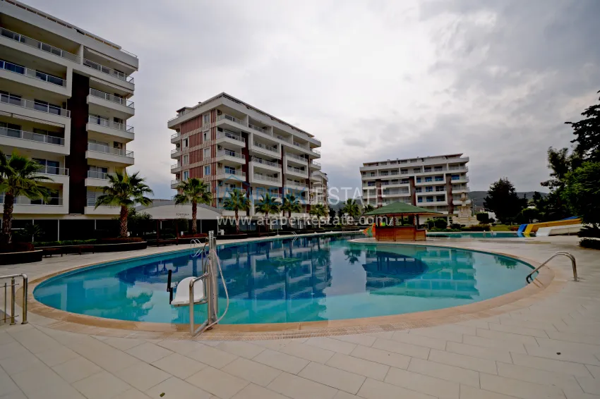 Apartment 2+1 furnished from owner in complex with private beach - Demirtas, Alanya 2 