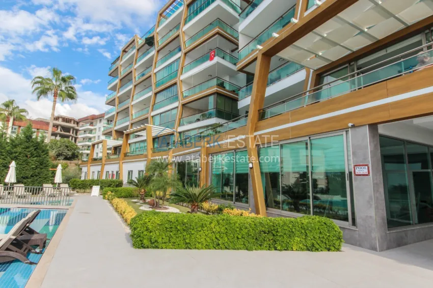 Furnished apartment 1+1 with sea view in luxury complex - Kargycak, first coast line 10