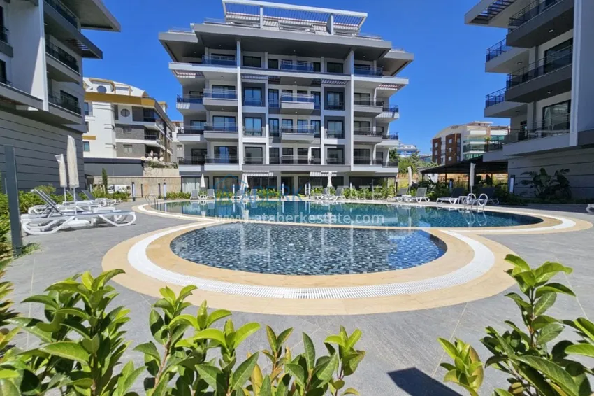 Apartment 1+1 in Oba neighborhood - prime real estate in Alanya 2 