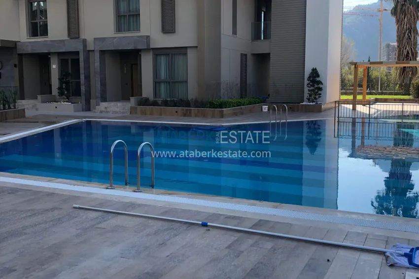 Penthouse-duplex 2+1 with sauna in Konyaalti district, Antalya - complex of comfort segment 4