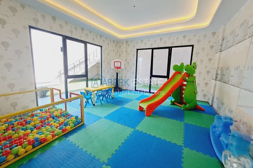 Penthouse 3+1 duplex in the center of Alanya - real estate for citizenship 16 