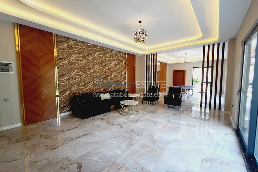 Penthouse 3+1 duplex in the center of Alanya - real estate for citizenship 17 