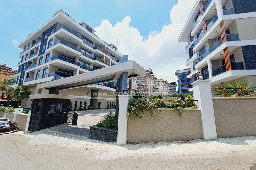 Penthouse 3+1 duplex in the center of Alanya - real estate for citizenship 1 