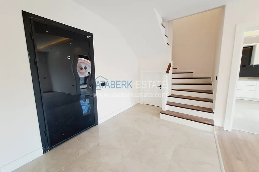 Purchase  Penthouse 3+1 duplex in the center of Alanya - real estate for citizenship 1 