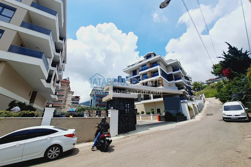 Penthouse 3+1 duplex in the center of Alanya - real estate for citizenship 2 