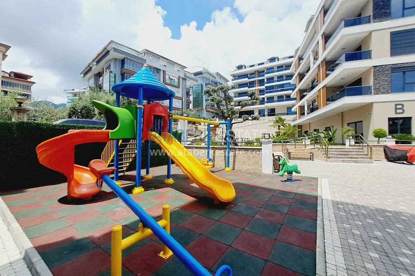 Penthouse 3+1 duplex in the center of Alanya - real estate for citizenship 7 