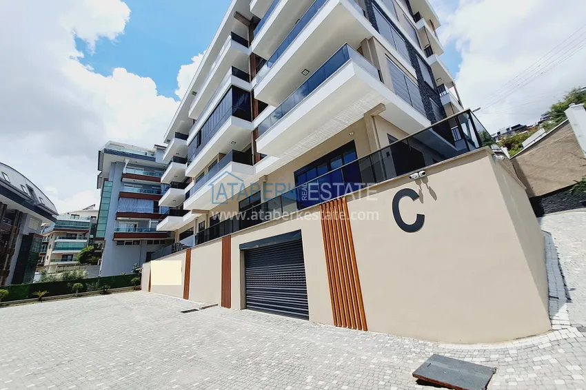Penthouse 3+1 duplex in the center of Alanya - real estate for citizenship 9 