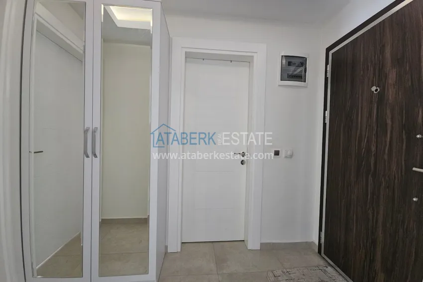 Purchase 1+1 apartment with furniture and mountain views in a luxury complex — Alanya, Mahmutlar 1 