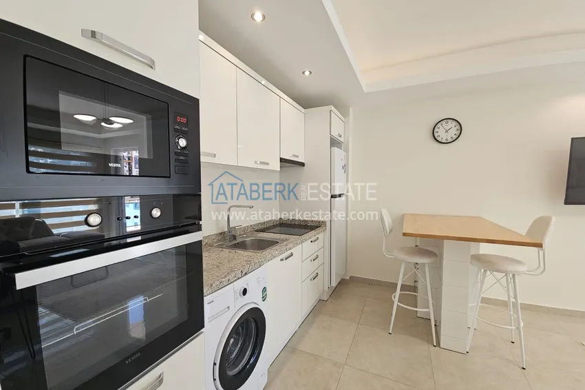 Purchase 1+1 apartment with furniture and mountain views in a luxury complex — Alanya, Mahmutlar 4 