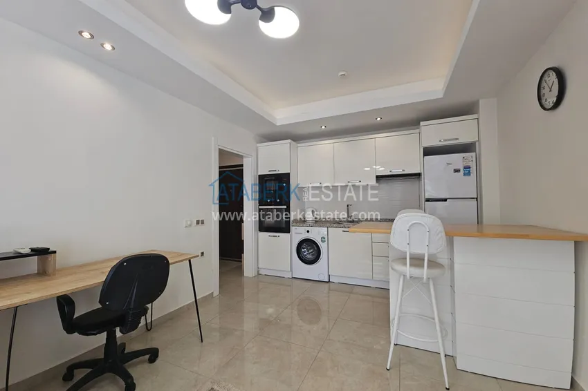 Purchase 1+1 apartment with furniture and mountain views in a luxury complex — Alanya, Mahmutlar 5 