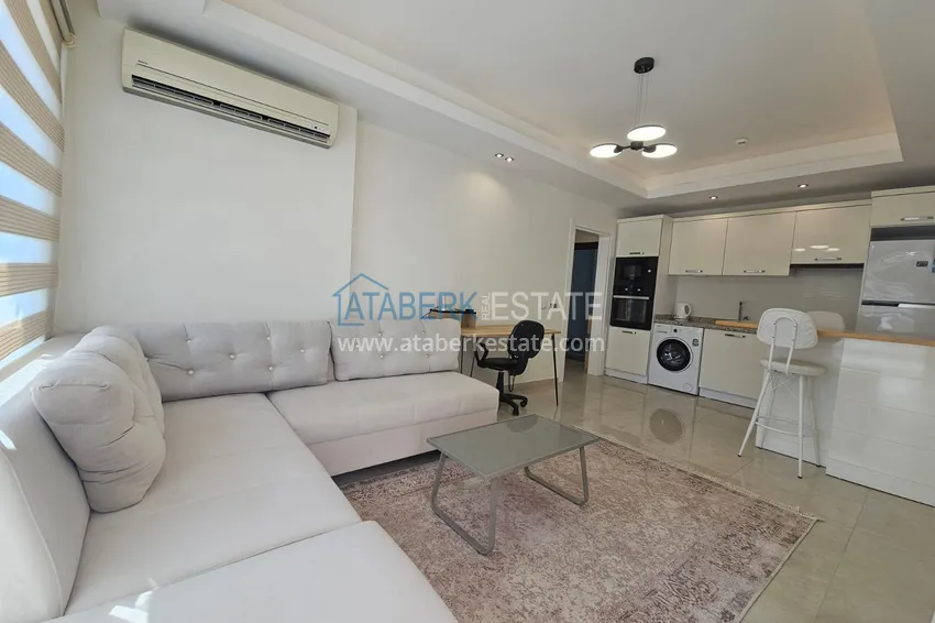 Purchase 1+1 apartment with furniture and mountain views in a luxury complex — Alanya, Mahmutlar 6 