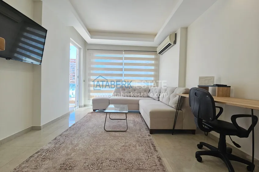 Purchase 1+1 apartment with furniture and mountain views in a luxury complex — Alanya, Mahmutlar 7 