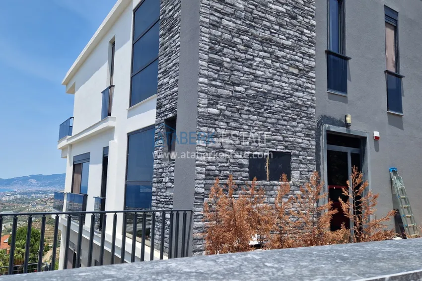 View three-storey furnished villa in Kargycak, Alanya - suitable for citizenship 5 