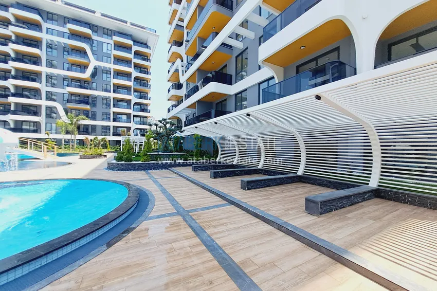 Primary property - 2+1 apartment in a premium complex, Alanya Tosmur district 10 