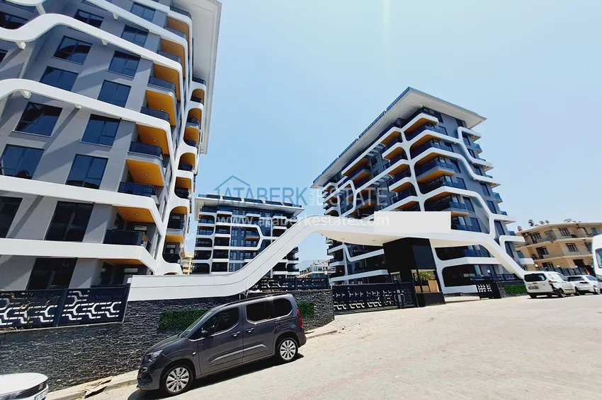 Primary property - 2+1 apartment in a premium complex, Alanya Tosmur district 3 