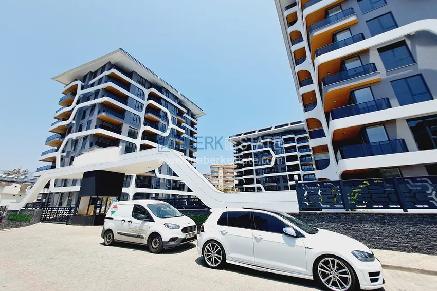 Primary property - 2+1 apartment in a premium complex, Alanya Tosmur district 4 