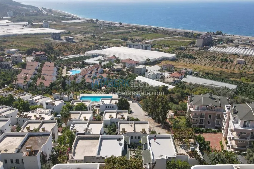 A three-storey villa with furniture in the Demirtash area. Real estate in Alanya for residence permit and citizenship 2 