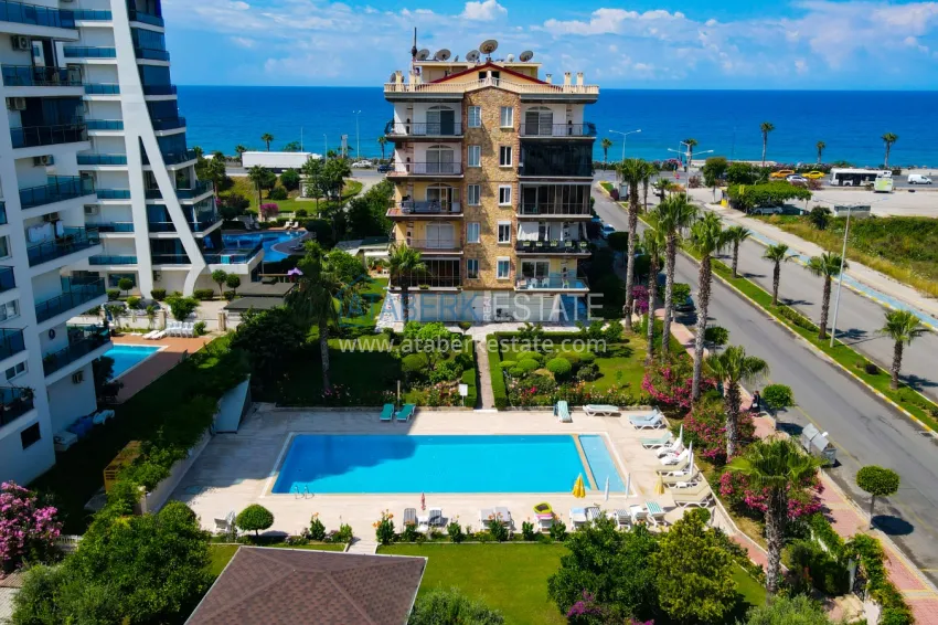 Two-bedroom apartment with furniture and sea view - first coastal apartment, Kestel Alanya 2 